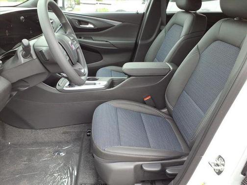 Summit White 2026 Buick Envista Preferred