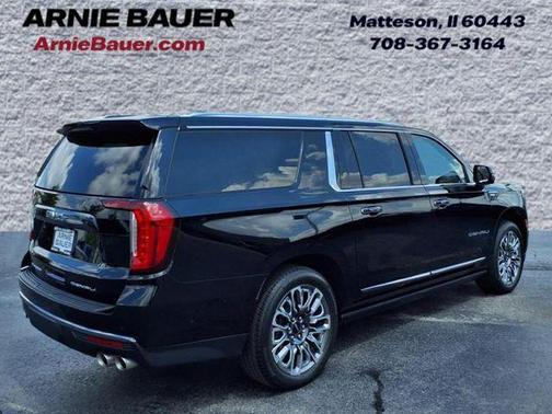 2023 GMC Yukon XL Denali Ultimate