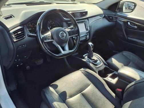 2017 Nissan Rogue Sport SL
