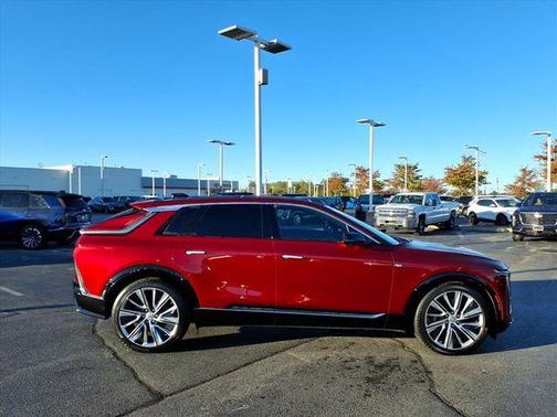 2024 Cadillac LYRIQ Luxury