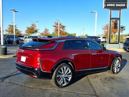 2024 Cadillac LYRIQ Luxury