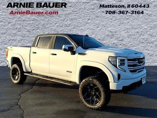 2025 GMC Sierra 1500 SLT