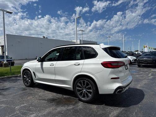 Alpine White 2019 BMW X5 xDrive50i