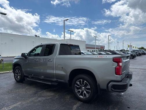 Sterling Gray Metallic 2024 Chevrolet Silverado 1500 RST