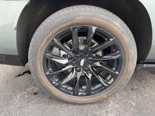 2023 Cadillac Escalade ESV Sport Platinum