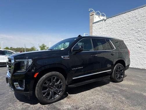 Onyx Black 2024 GMC Yukon SLT
