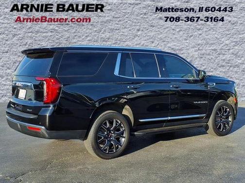 Onyx Black 2024 GMC Yukon SLT