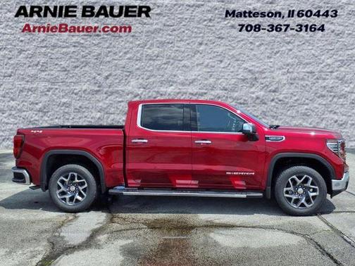2025 GMC Sierra 1500 SLT