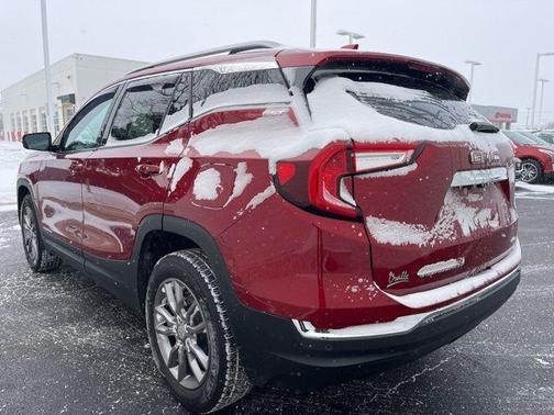 2023 GMC Terrain SLT