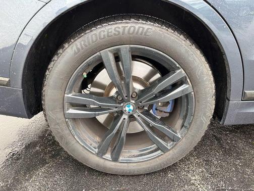 2021 BMW X7 M50i