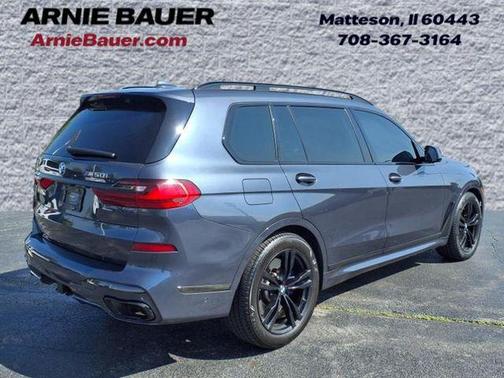 2021 BMW X7 M50i