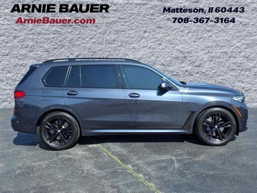 2021 BMW X7 M50i