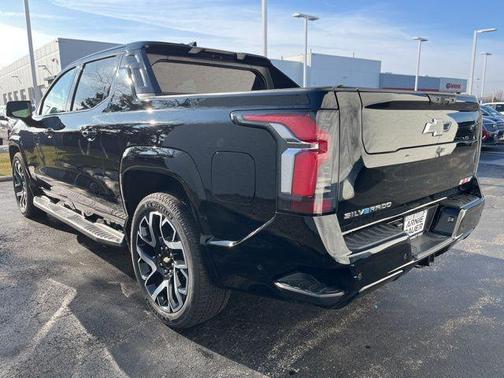 2024 Chevrolet Silverado EV RST
