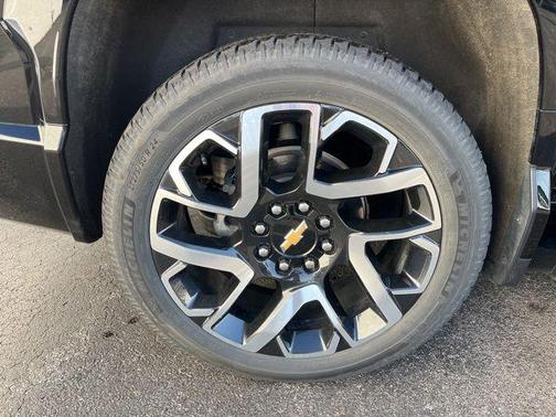 2024 Chevrolet Silverado EV RST