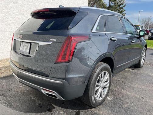 2022 Cadillac XT5 Premium Luxury
