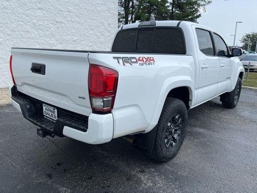 2016 Toyota Tacoma SR