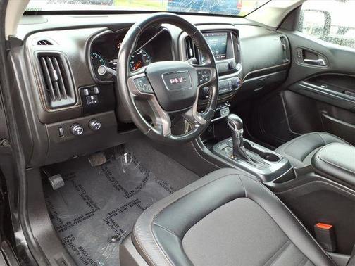 Onyx Black 2022 GMC Canyon AT4 w/Cloth