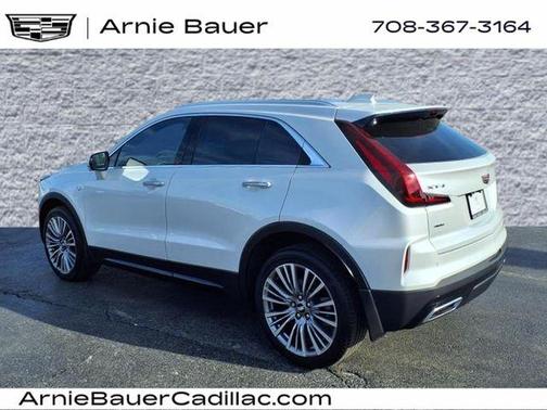 2025 Cadillac XT4 Premium Luxury