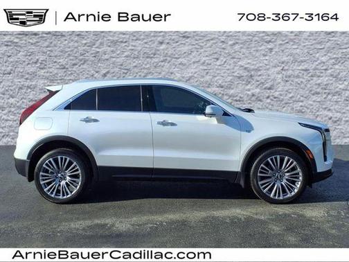 2025 Cadillac XT4 Premium Luxury
