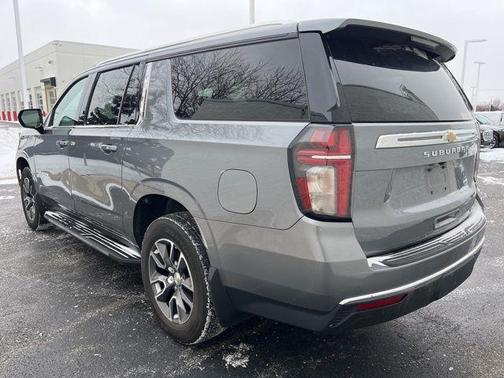 2021 Chevrolet Suburban LT