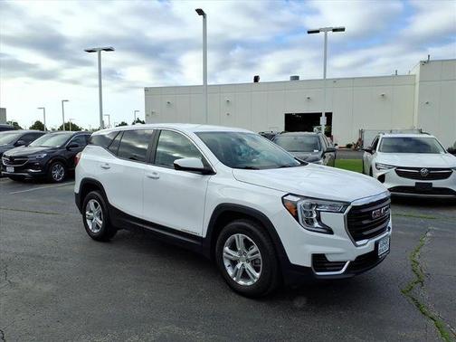 Summit White 2024 GMC Terrain SLE