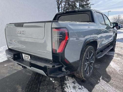 2025 GMC Sierra EV Denali