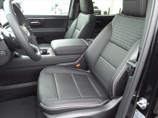 2025 GMC Sierra EV Denali