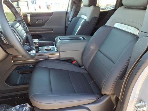 2025 GMC HUMMER EV SUV 2X