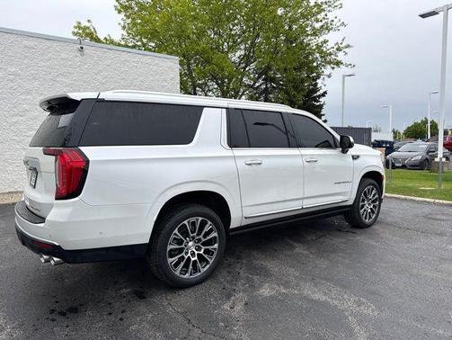 White Frost Tri-Coat 2024 GMC Yukon XL Denali