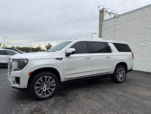 White Frost Tri-Coat 2024 GMC Yukon XL Denali