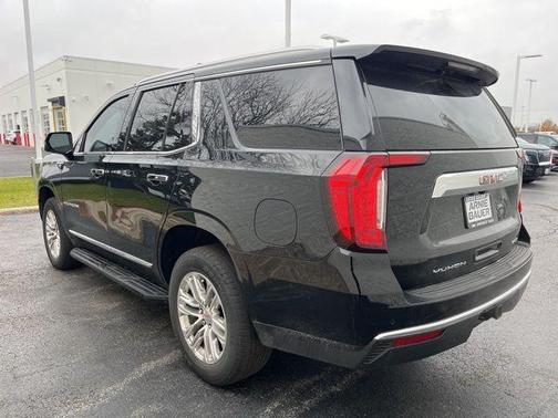 2021 GMC Yukon SLT
