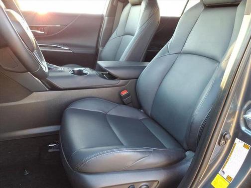 2023 Toyota Venza XLE