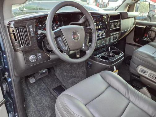 2025 GMC Savana 2500 Work Van