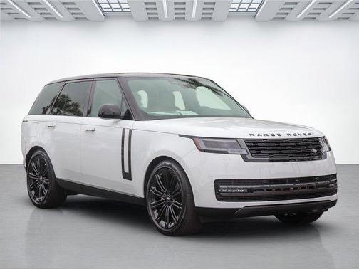 2025 Land Rover Range Rover P400 SE