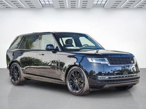 2025 Land Rover Range Rover P400 SE 7 Seat