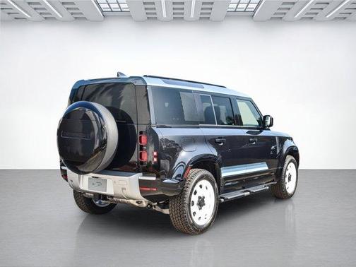 2025 Land Rover Defender P300