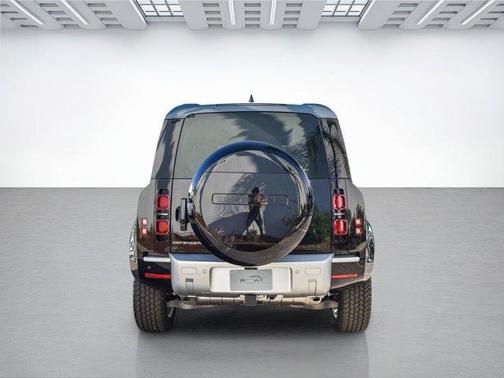2025 Land Rover Defender P300