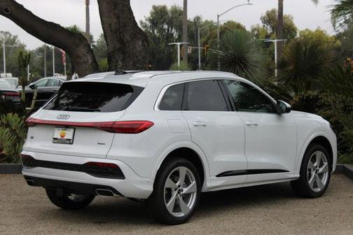 2025 Audi Q5 Premium Plus