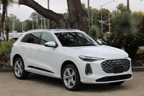 2025 Audi Q5 Premium Plus