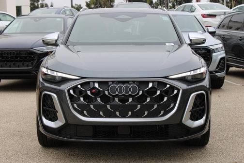 2025 Audi SQ5 3.0T quattro Premium