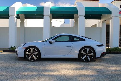 2026 Porsche 911 Carrera