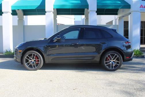 Volcano Grey Metallic 2026 Porsche Macan S