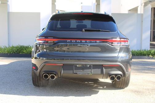 Volcano Grey Metallic 2026 Porsche Macan S