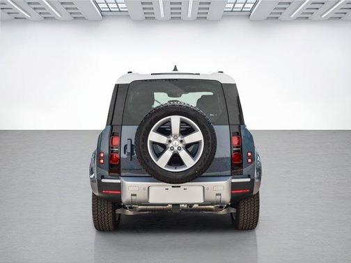 2025 Land Rover Defender P300