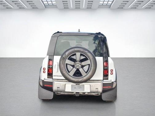 2025 Land Rover Defender S