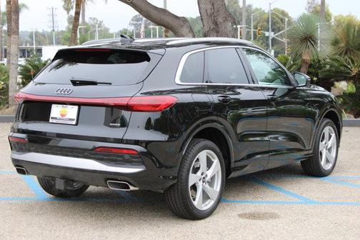 2025 Audi Q5 Premium Plus