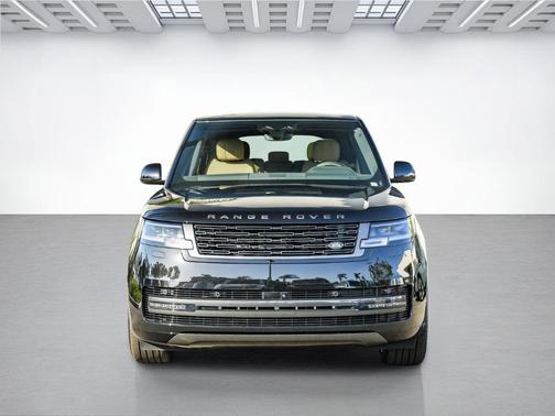Santorini Black 2026 Land Rover Range Rover P530 SE 7 Seat