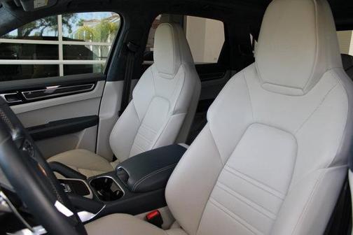 2021 Porsche Cayenne Turbo