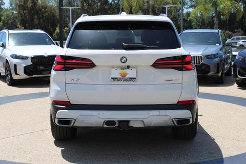 Alpine White 2025 BMW X5 sDrive40i