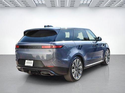 2024 Land Rover Range Rover Sport SE
